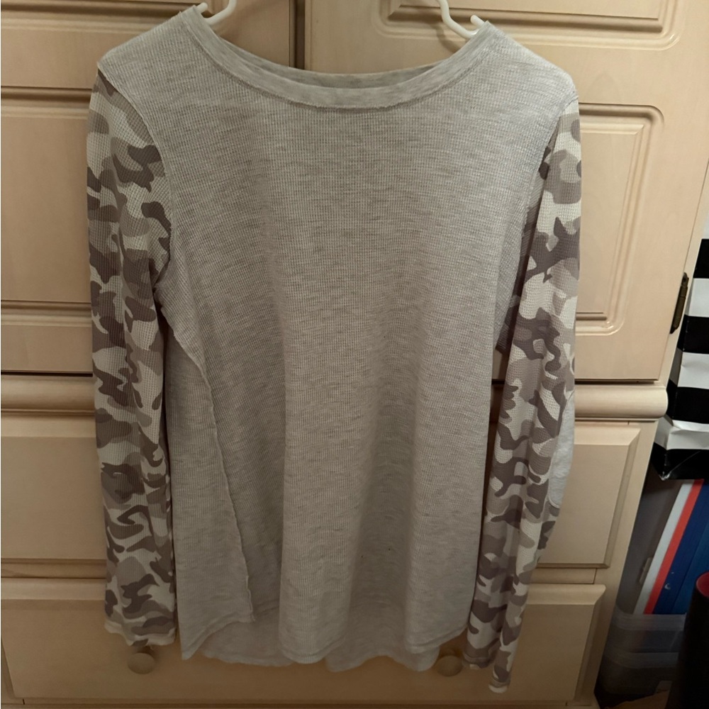 Long Sleeve Tee - Camouflage Sleeves